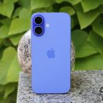 Пользователи iPhone 16 стали слышать чужие голоса из динамиков